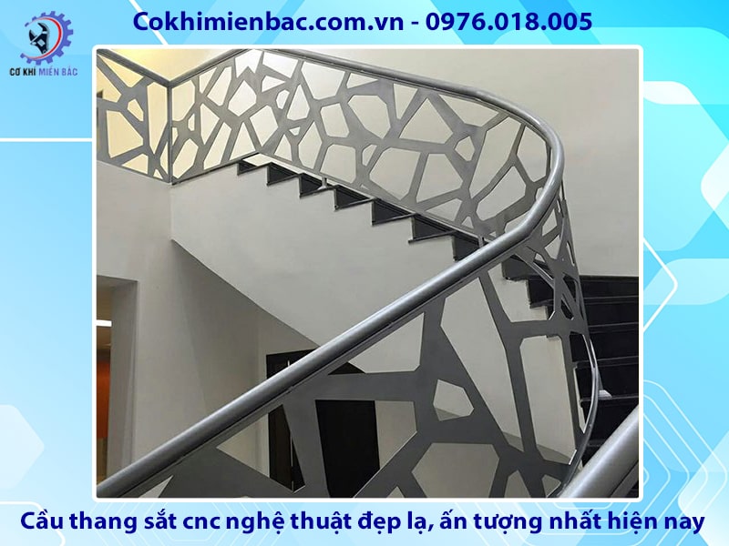 Cầu thang sắt cnc nghệ thuật đẹp lạ, ấn tượng nhất hiện nay