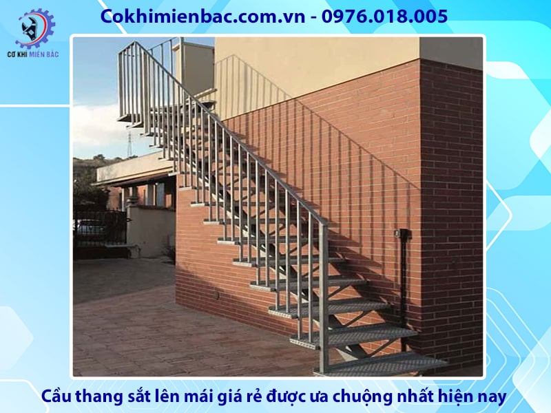 Cầu thang sắt lên mái giá rẻ được ưa chuộng nhất hiện nay