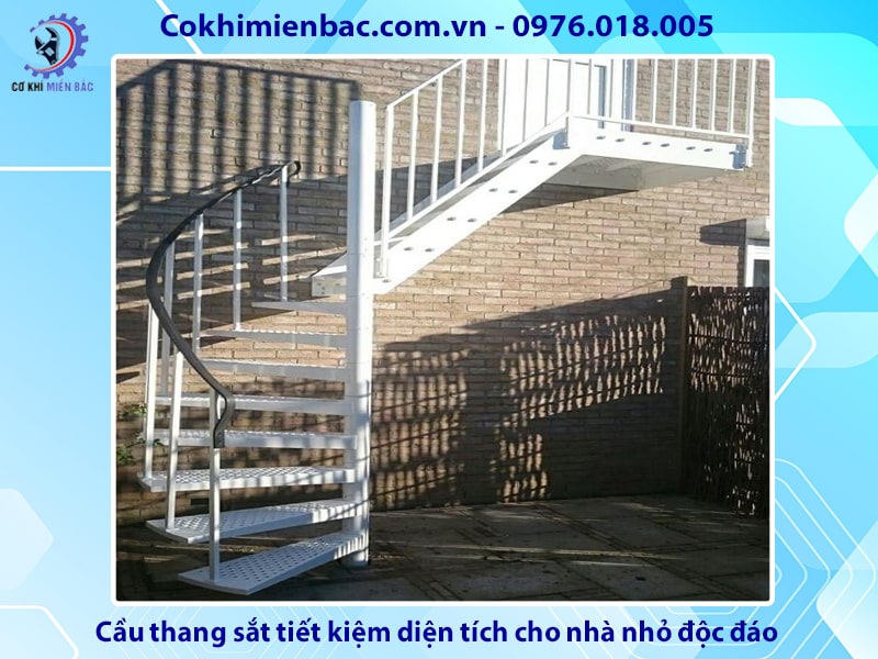 Cầu thang sắt tiết kiệm diện tích cho nhà nhỏ độc đáo