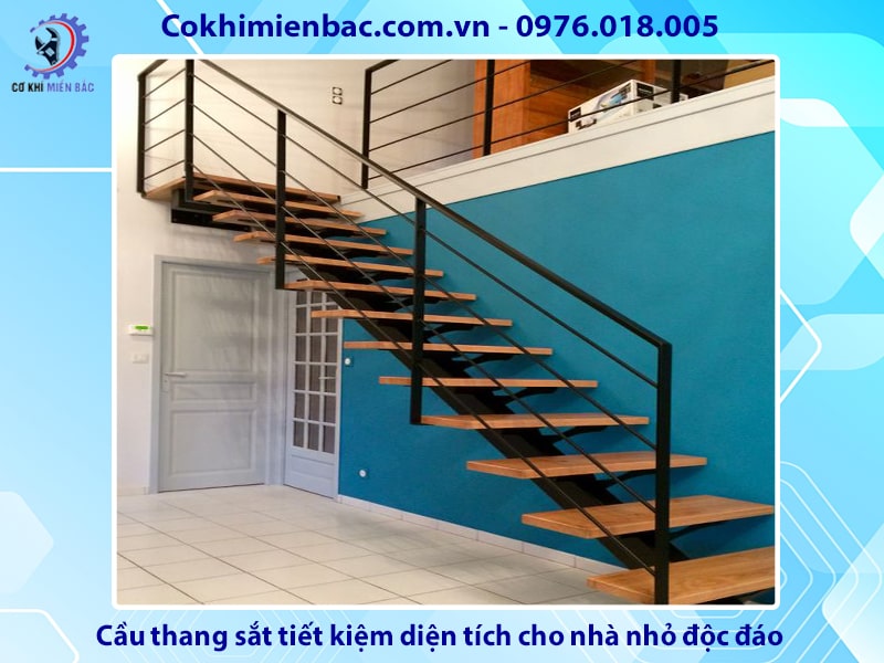 Cầu thang sắt tiết kiệm diện tích cho nhà nhỏ độc đáo