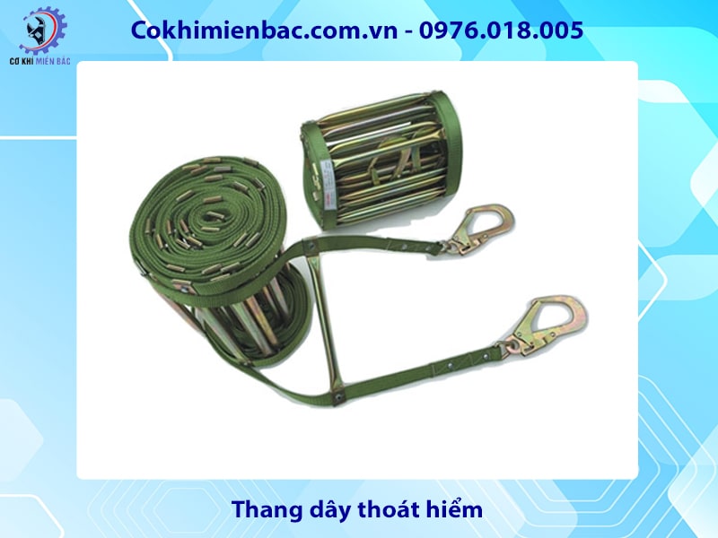 Thang dây thoát hiểm
