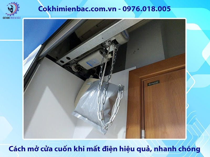 Cách mở cửa cuốn khi mất điện hiệu quả, nhanh chóng Cách mở cửa cuốn khi mất điện hiệu quả, nhanh chóng